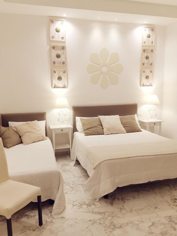 Flos Guest House Lucera Buitenkant foto
