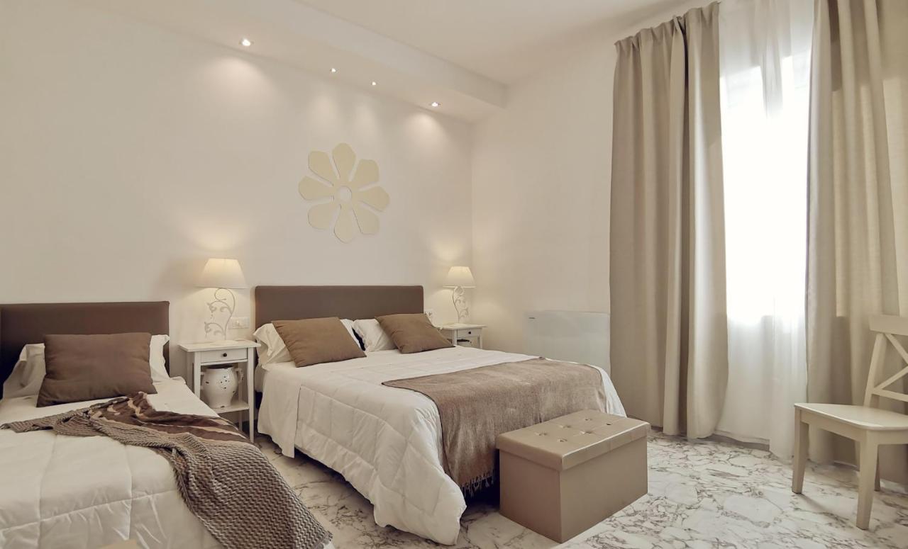 Flos Guest House Lucera Buitenkant foto