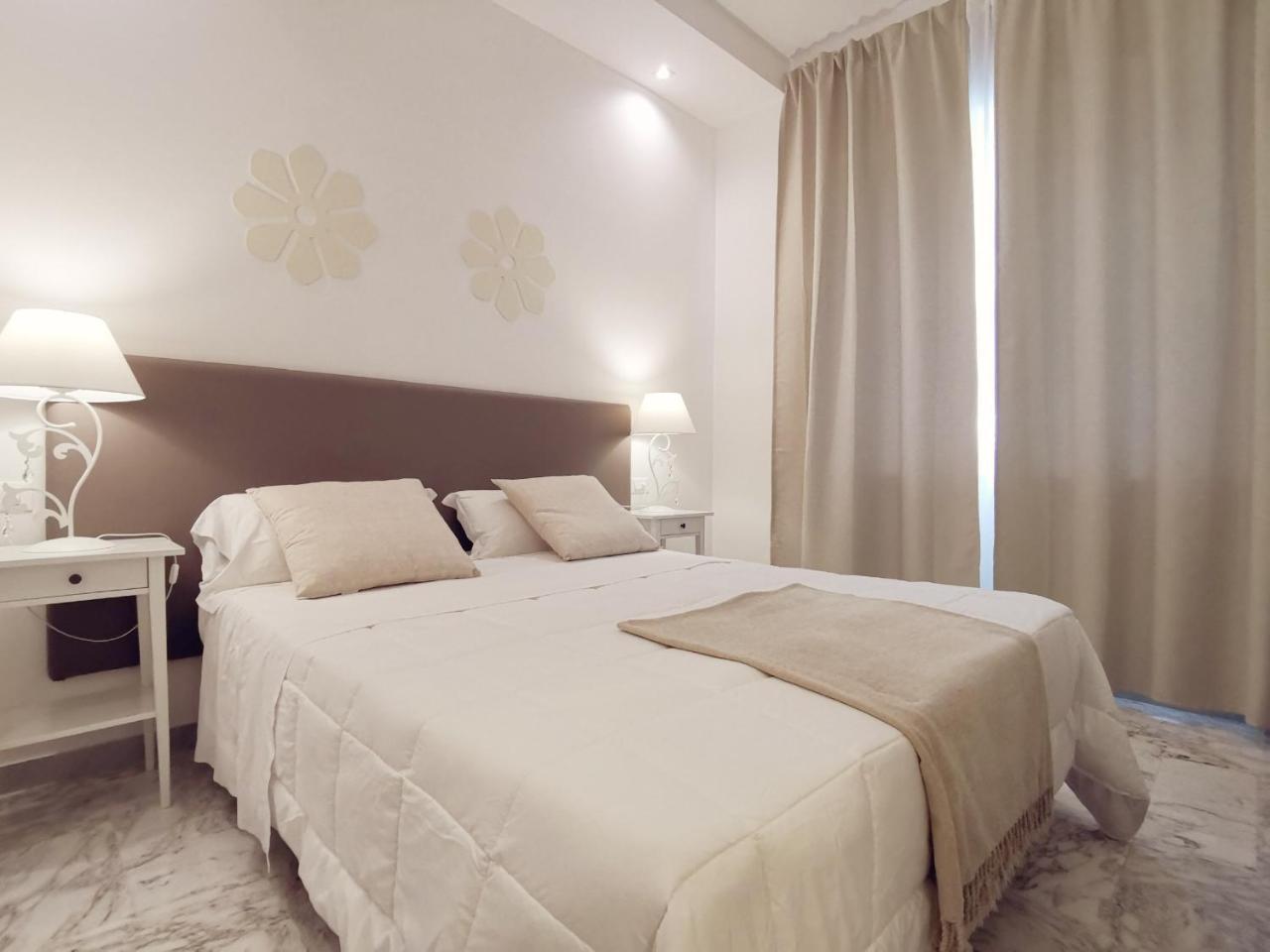 Flos Guest House Lucera Buitenkant foto