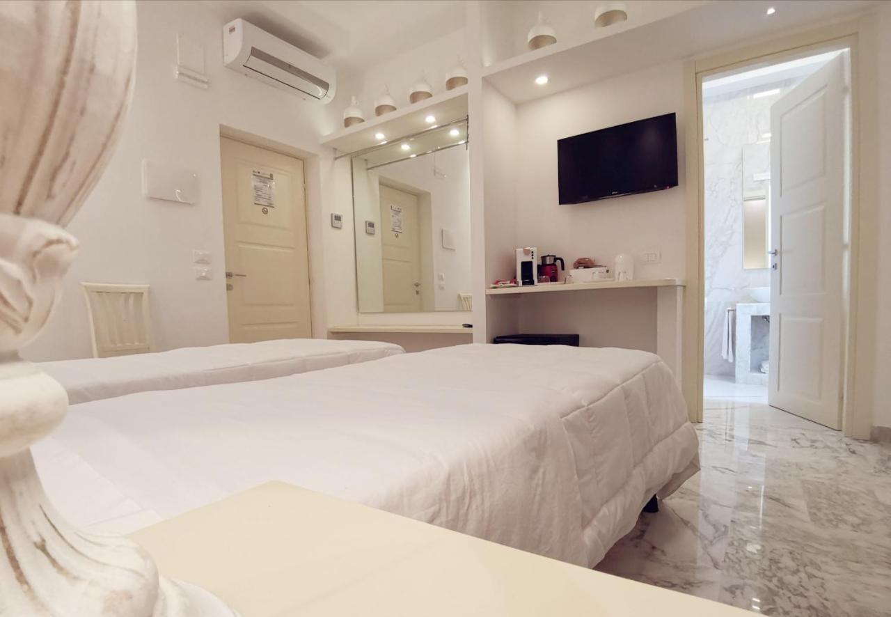 Flos Guest House Lucera Buitenkant foto