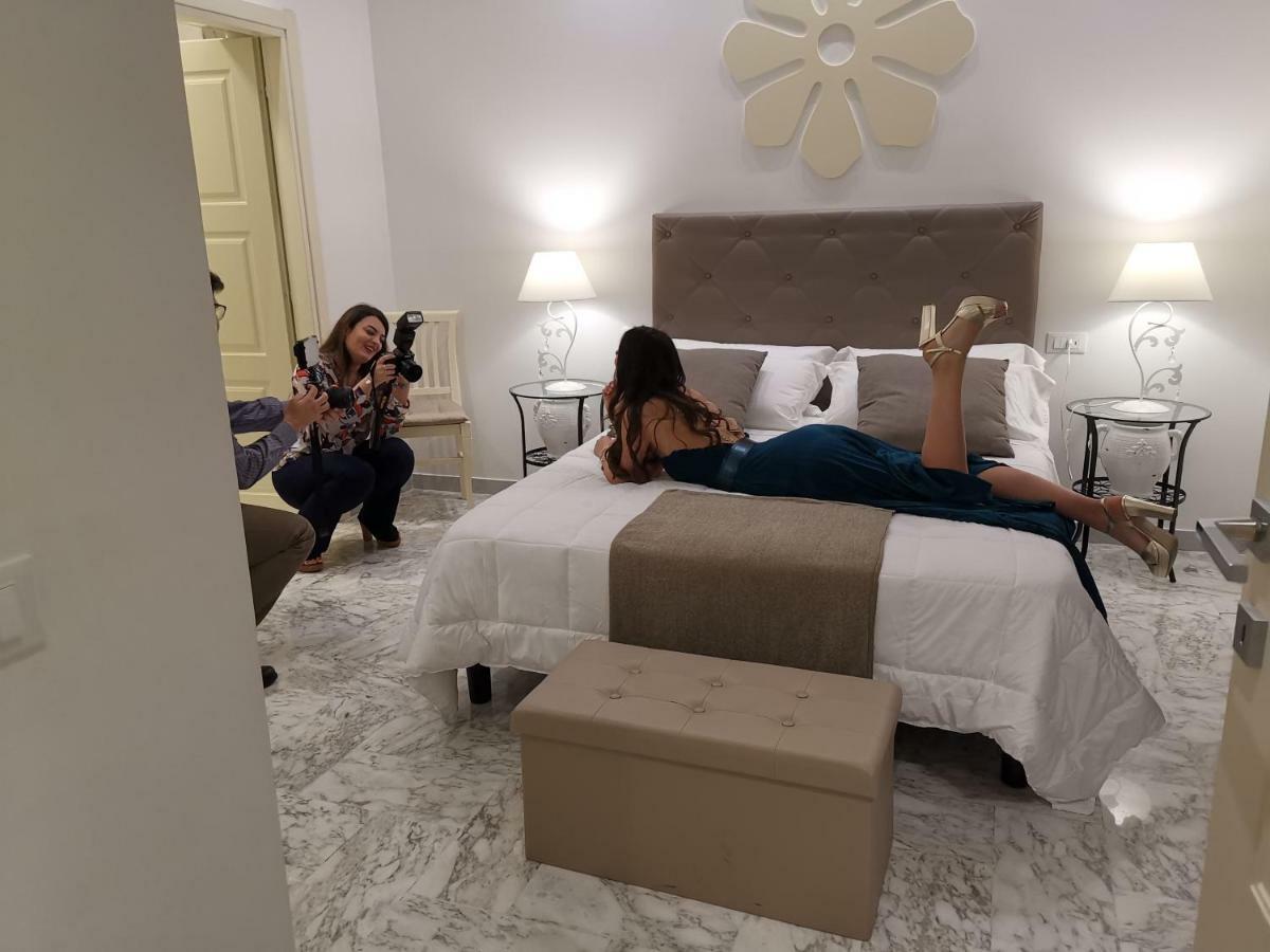 Flos Guest House Lucera Buitenkant foto
